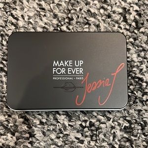 NIB MAKEUP FOREVER JESSIE J PALETTE